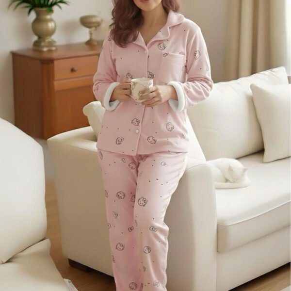 Ultra-Soft Hello Kitty Fleece Pajama Set – Cozy Pink Winter Sleepwear