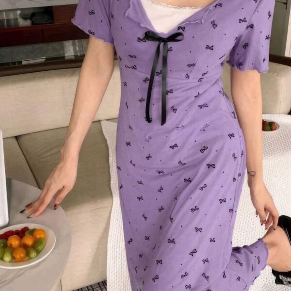 Vintage-Inspired Floral Lavender Midi Dress