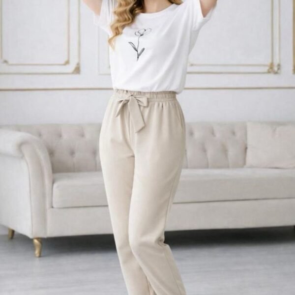 Casual Floral T-Shirt & Paper-Bag Jogger Set